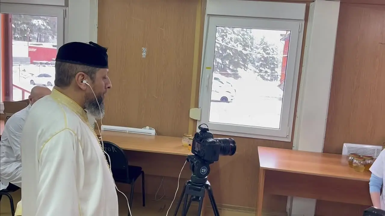 Возможно ли любителю мёда определить его качество по цвету, запаху и вкусу?
